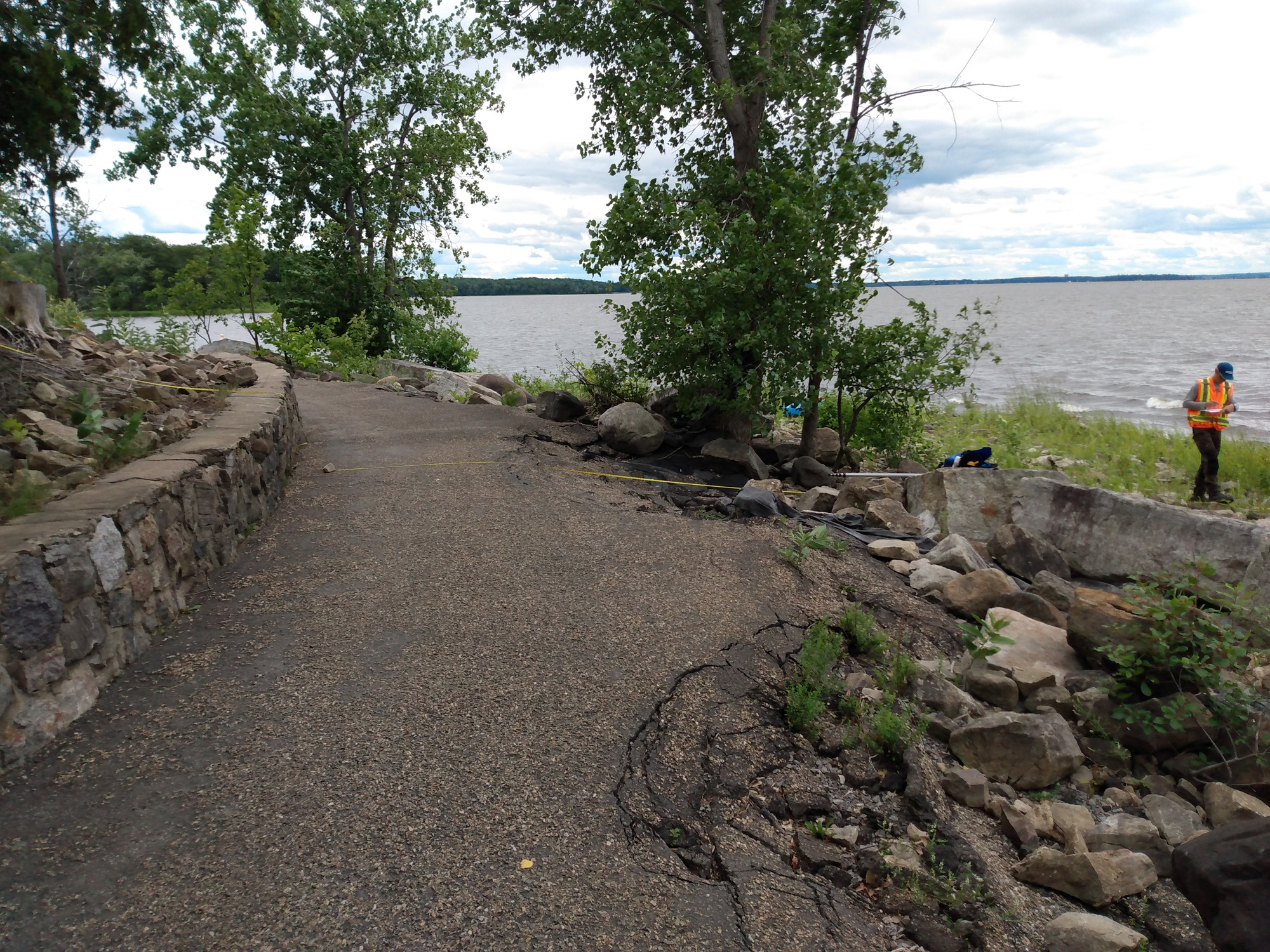 Programme-réhabilitation-berges-Cap-Saint-Jacques-Montréal-00003